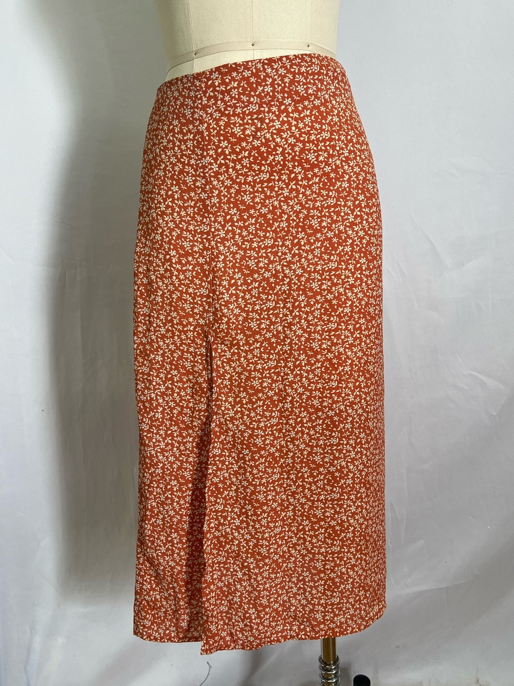 High-Rise Rust Floral Midi Skirt